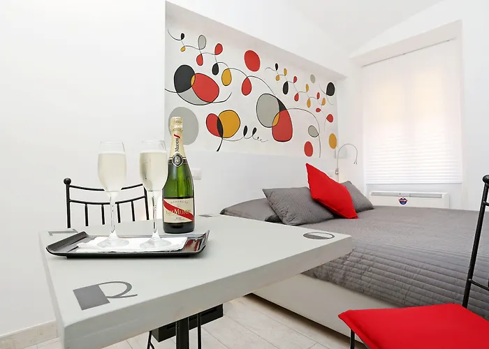 Houspitality Nero