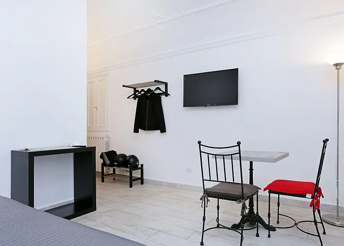 Houspitality Nero 3*