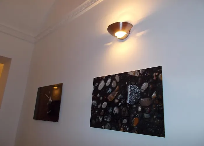 Houspitality Nero Roma